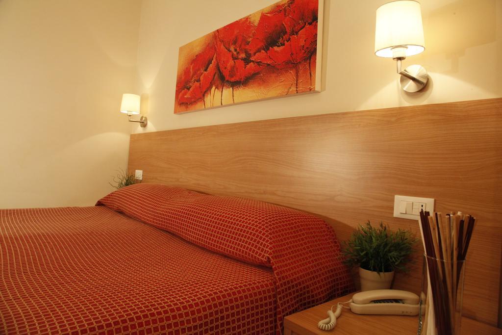 Hotel Majorca Sul Mare In Centro A ริชโชเน ห้อง รูปภาพ