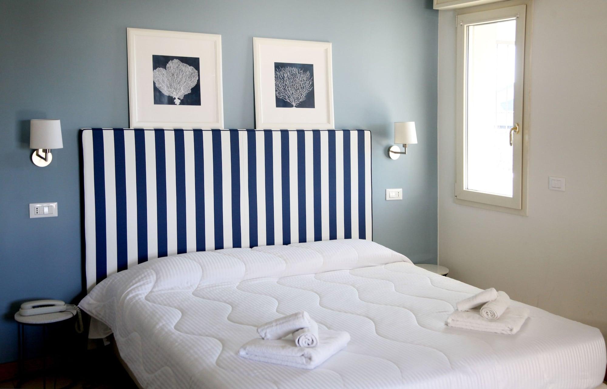 Hotel Majorca Sul Mare In Centro A ริชโชเน ภายนอก รูปภาพ