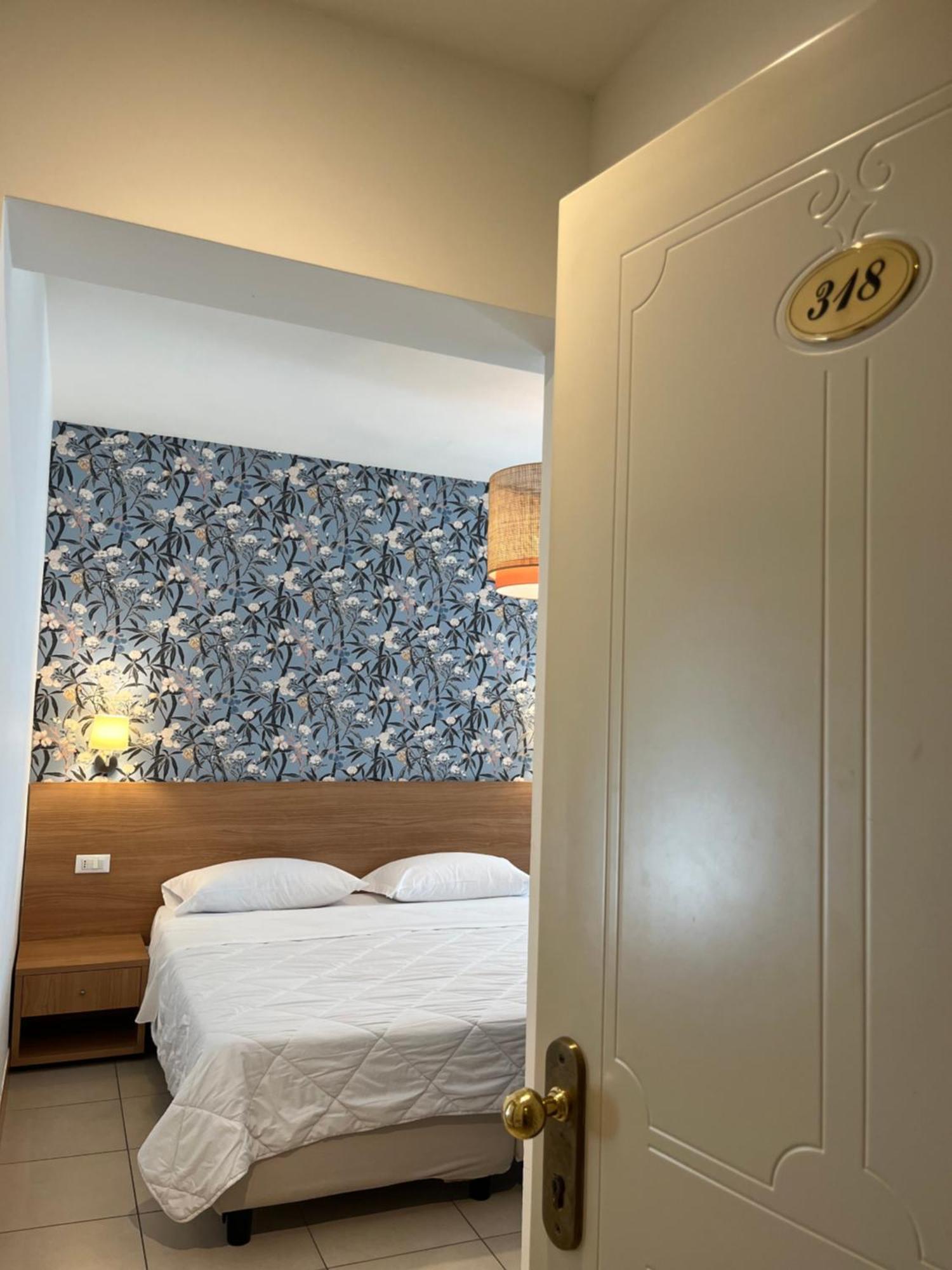 Hotel Majorca Sul Mare In Centro A ริชโชเน ภายนอก รูปภาพ