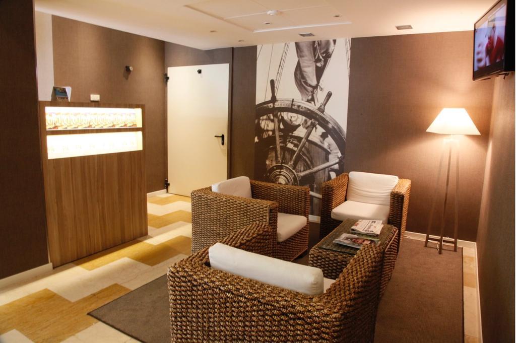 Hotel Majorca Sul Mare In Centro A ริชโชเน ภายนอก รูปภาพ