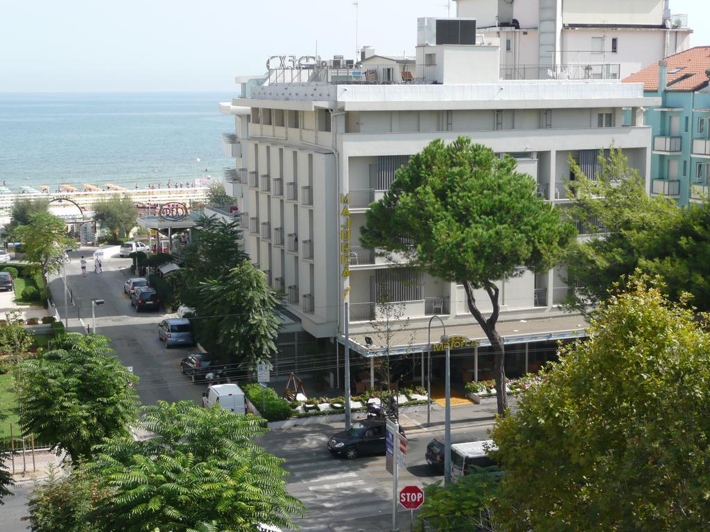 Hotel Majorca Sul Mare In Centro A ริชโชเน ภายนอก รูปภาพ