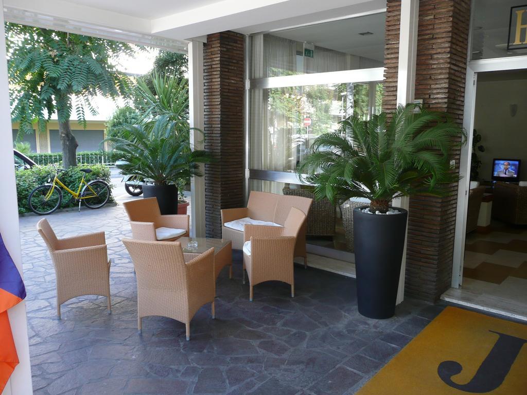 Hotel Majorca Sul Mare In Centro A ริชโชเน ภายนอก รูปภาพ