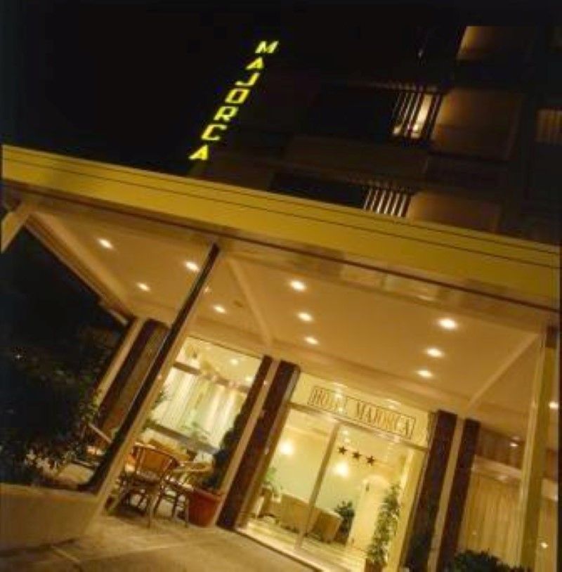 Hotel Majorca Sul Mare In Centro A ริชโชเน ภายนอก รูปภาพ
